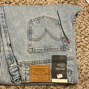 Brand new Levi’s LOW LOOSE WOMEN'S JEANS